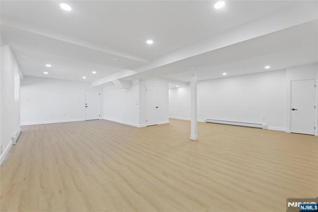 708 Windswept Lane, Franklin Lakes, NJ 07417