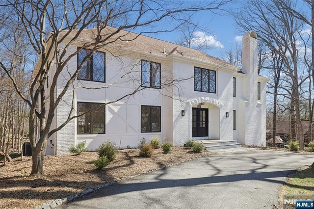 708 Windswept Lane, Franklin Lakes, NJ 07417