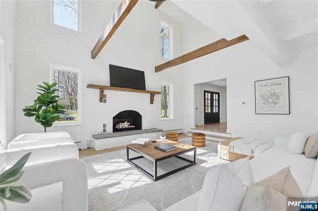 708 Windswept Lane, Franklin Lakes, NJ 07417