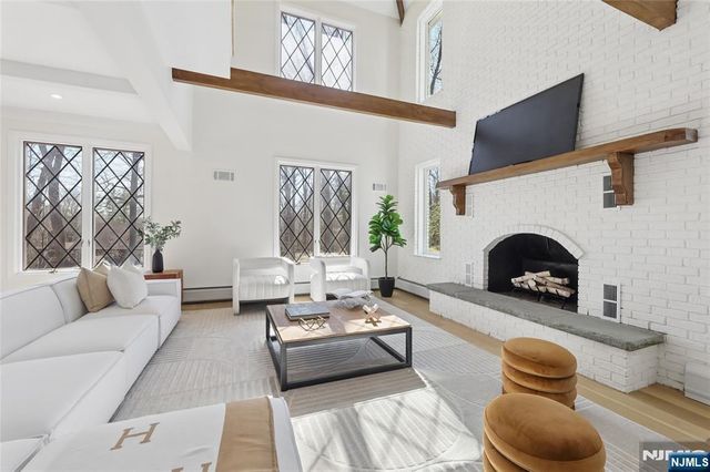 708 Windswept Lane, Franklin Lakes, NJ 07417