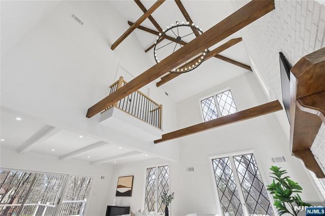 708 Windswept Lane, Franklin Lakes, NJ 07417