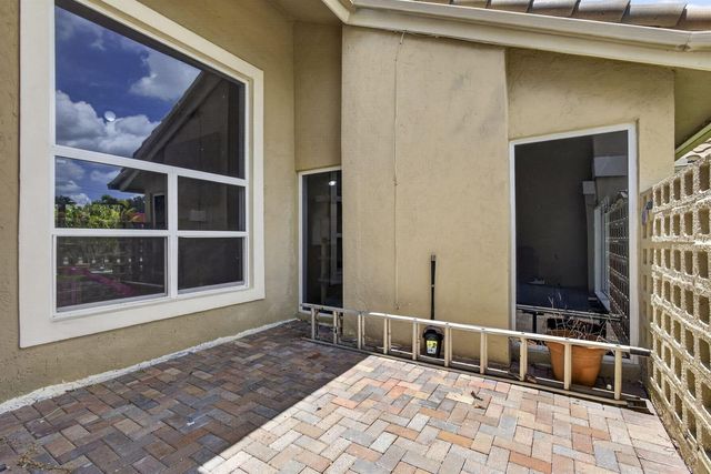 2171 Amesbury Circle, Wellington, FL 33414