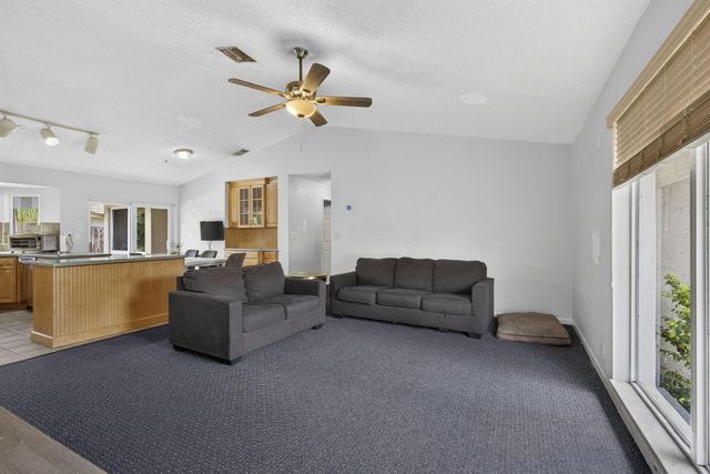 2171 Amesbury Circle, Wellington, FL 33414