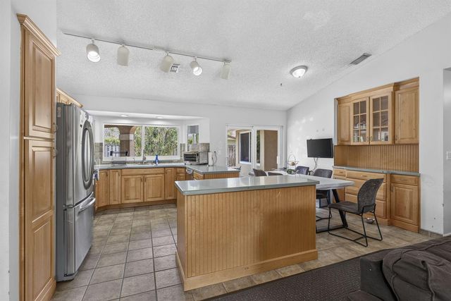 2171 Amesbury Circle, Wellington, FL 33414