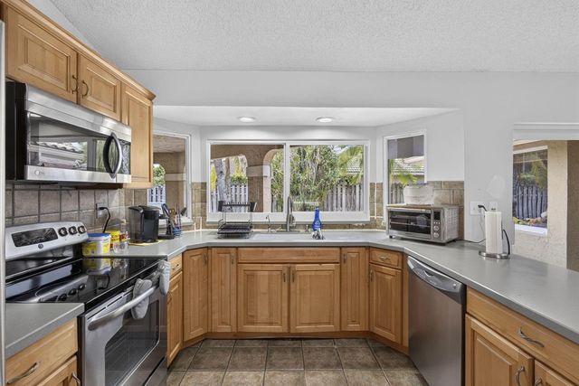2171 Amesbury Circle, Wellington, FL 33414