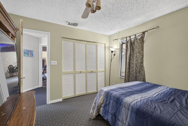 2171 Amesbury Circle, Wellington, FL 33414