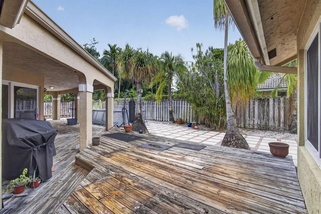 2171 Amesbury Circle, Wellington, FL 33414