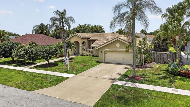 2171 Amesbury Circle, Wellington, FL 33414