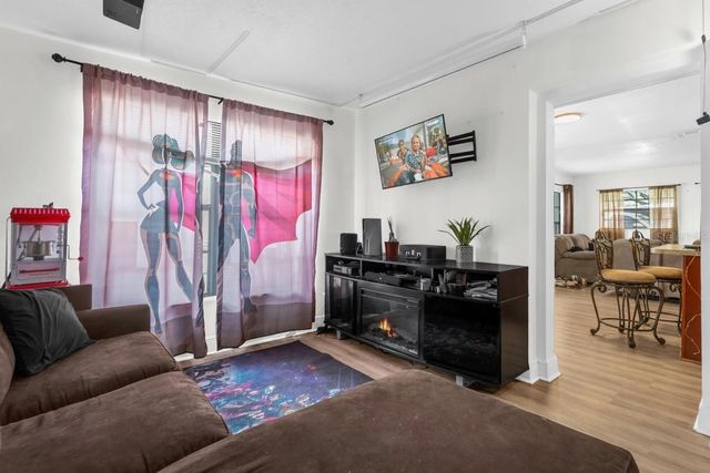 7304 POMELO DRIVE, Orlando, FL 32819