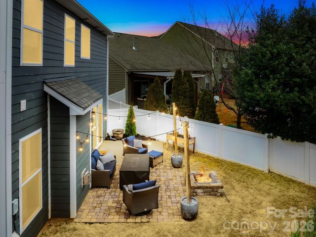 5020 Fenwick Court, Lancaster, SC 29720