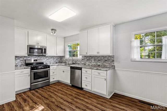 12014 Renaissance Drive, Maryland Heights, MO 63043