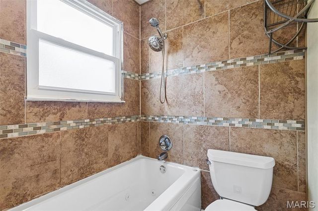 12014 Renaissance Drive, Maryland Heights, MO 63043