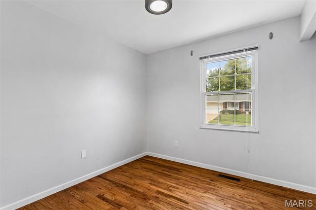 12014 Renaissance Drive, Maryland Heights, MO 63043