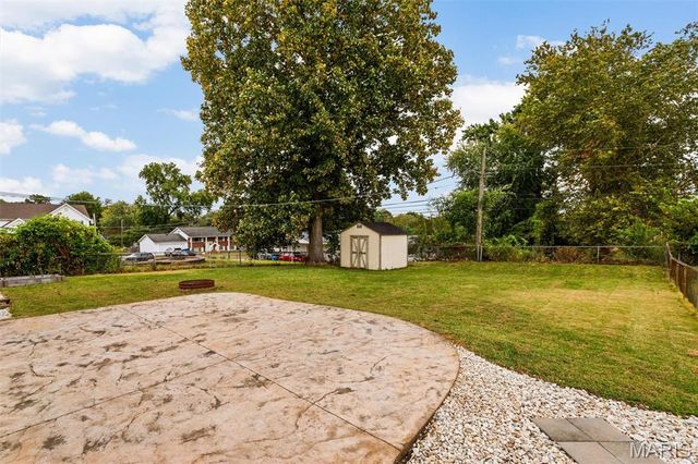 12014 Renaissance Drive, Maryland Heights, MO 63043