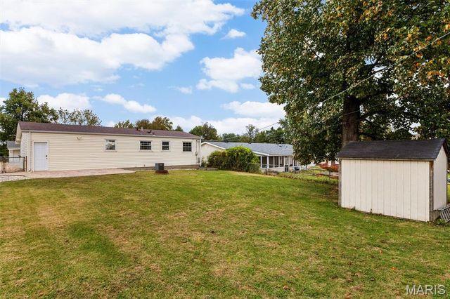12014 Renaissance Drive, Maryland Heights, MO 63043
