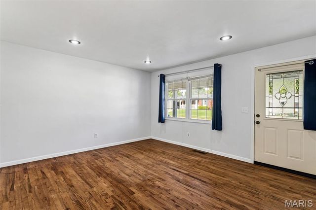 12014 Renaissance Drive, Maryland Heights, MO 63043