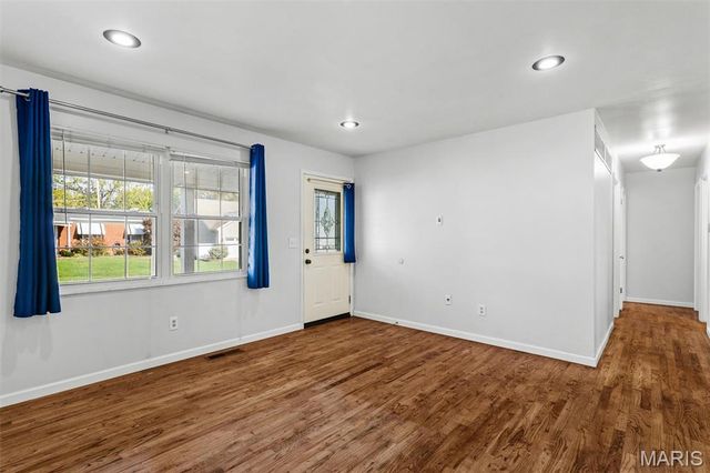 12014 Renaissance Drive, Maryland Heights, MO 63043