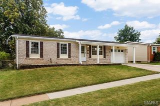 12014 Renaissance Drive, Maryland Heights, MO 63043