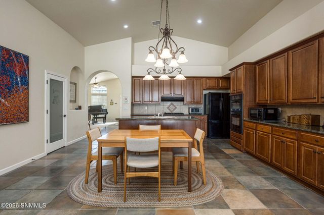 2990 Long Bow Loop, Las Cruces, NM 88011