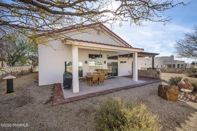 2990 Long Bow Loop, Las Cruces, NM 88011