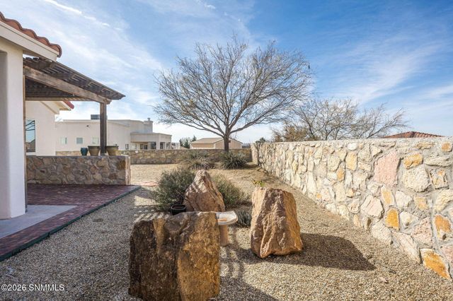 2990 Long Bow Loop, Las Cruces, NM 88011