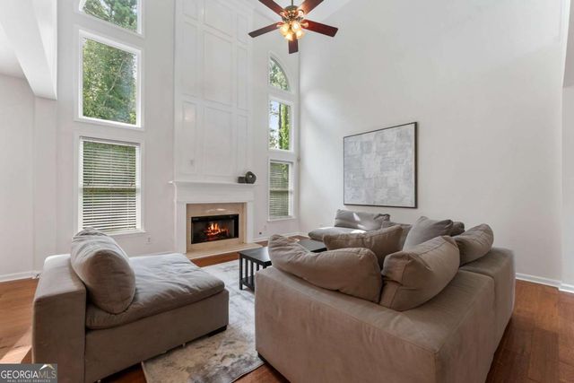 325 Nesbin Court, Kennesaw, GA 30144