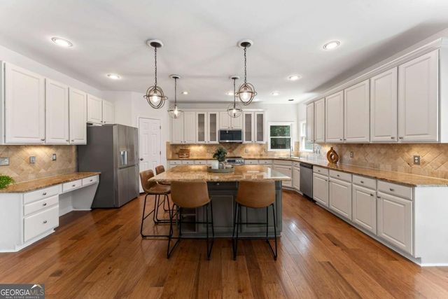 325 Nesbin Court, Kennesaw, GA 30144
