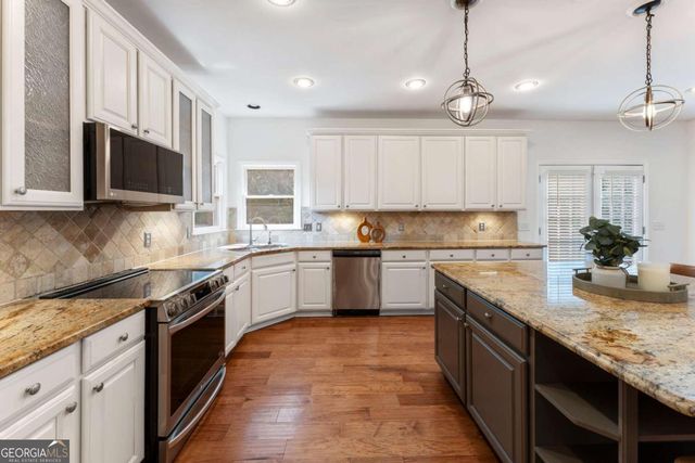 325 Nesbin Court, Kennesaw, GA 30144