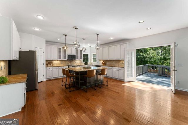 325 Nesbin Court, Kennesaw, GA 30144