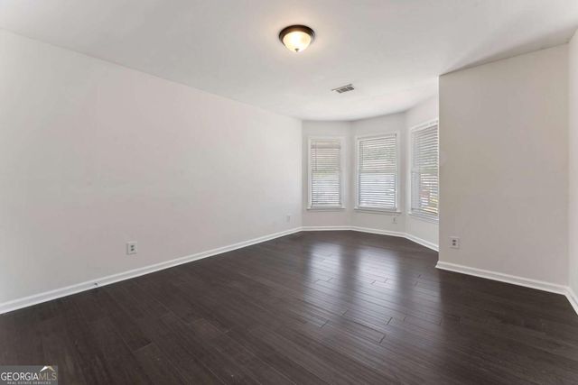 325 Nesbin Court, Kennesaw, GA 30144