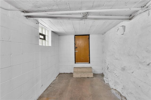 7215 Church St, Swissvale, PA 15218