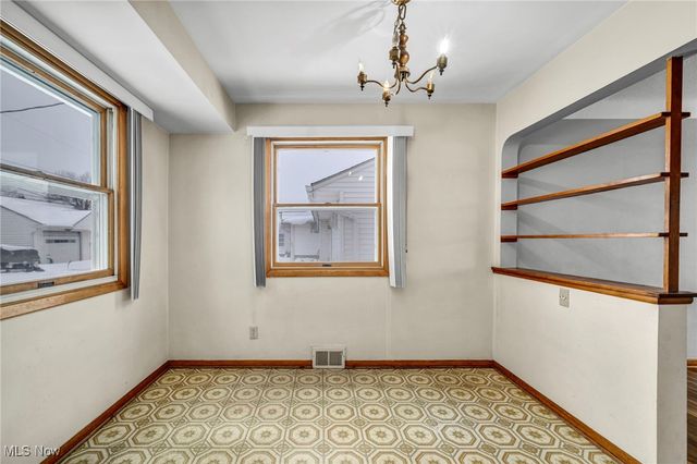 3323 Dellwood Drive, Parma, OH 44134