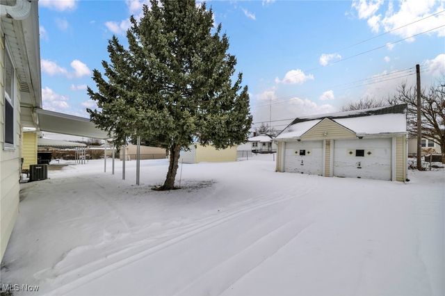 3323 Dellwood Drive, Parma, OH 44134