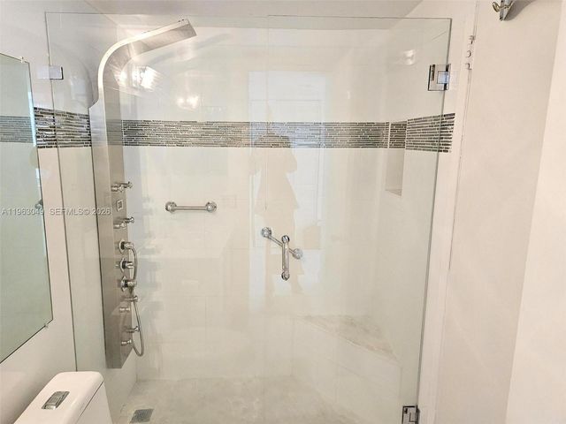 770 Claughton Island Dr 602, Miami, FL 33131