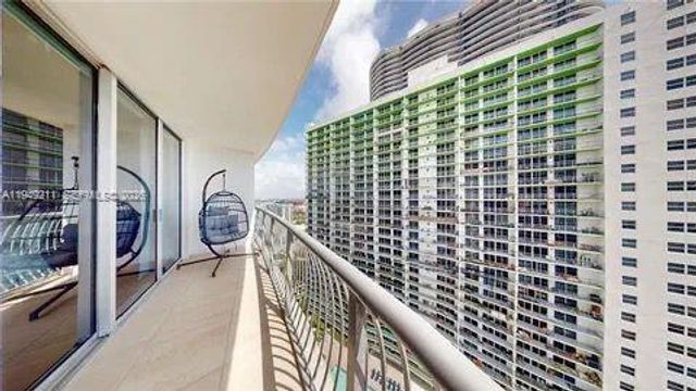 1750 N Bayshore Dr 2803, Miami, FL 33132