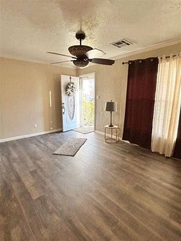 2325 SW A Ave, Lawton, OK 73505