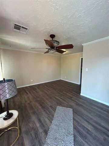 2325 SW A Ave, Lawton, OK 73505