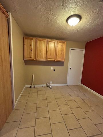 2325 SW A Ave, Lawton, OK 73505