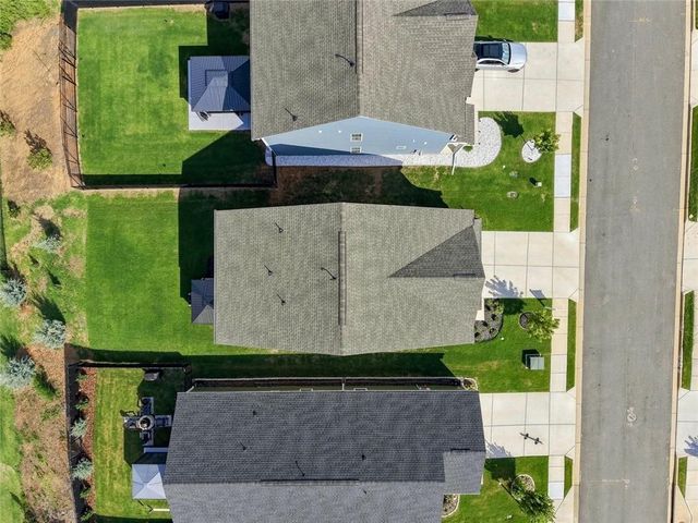 563 Gunter Drive, Hoschton, GA 30548