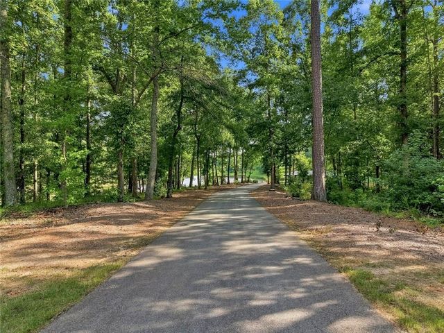 563 Gunter Drive, Hoschton, GA 30548
