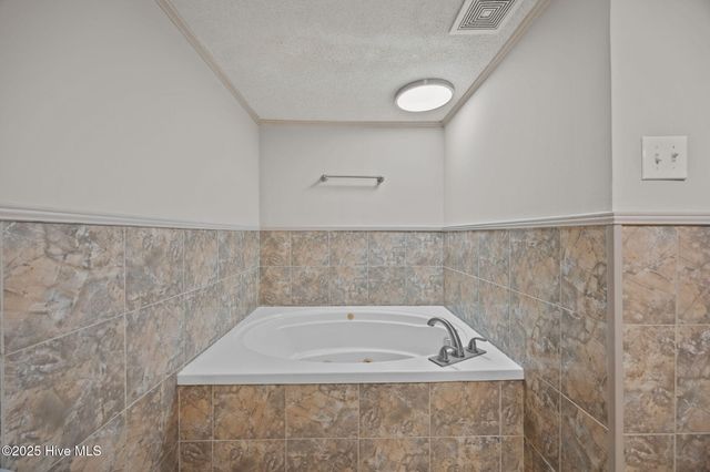 475 Vail Drive, Greenville, NC 27834