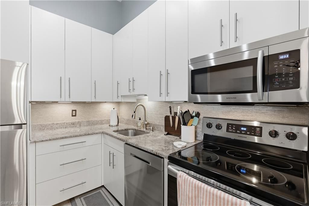 14861 Summerlin Woods DR 6, FORT MYERS, FL 33919 — photo 2