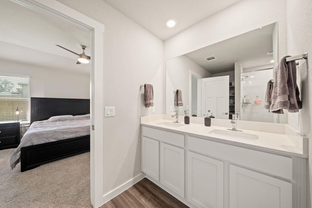 1117 Tipton ST, Georgetown, TX 78633