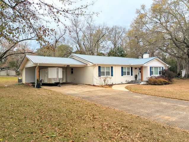 241 N Morris Street, Slocomb, AL 36375