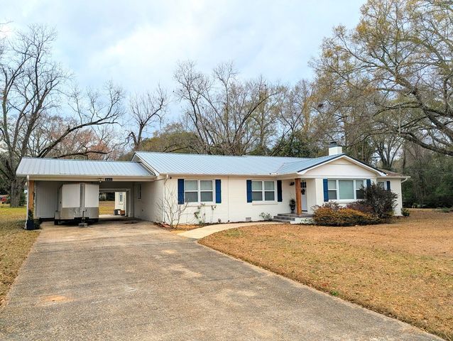 241 N Morris Street, Slocomb, AL 36375