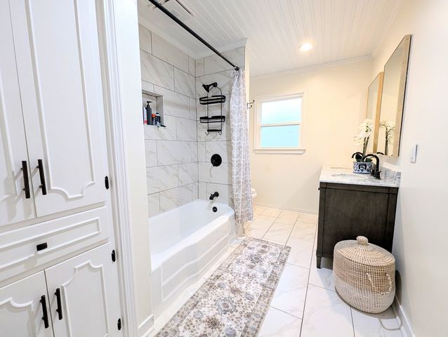 241 N Morris Street, Slocomb, AL 36375