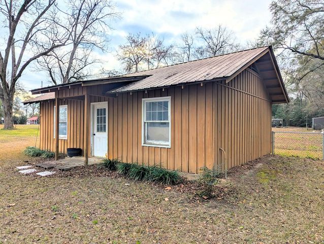 241 N Morris Street, Slocomb, AL 36375