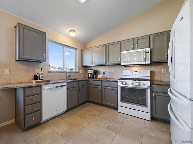 16185 Peregrine Dr, Parker, CO 80134