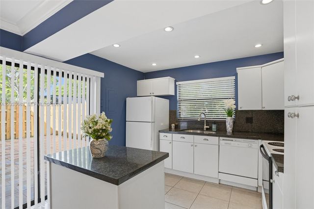 13993 SW 94th Cir Ln 101-3, Miami, FL 33186