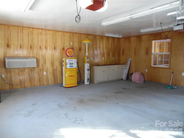 603 1st Avenue Place NE, Conover, NC 28613